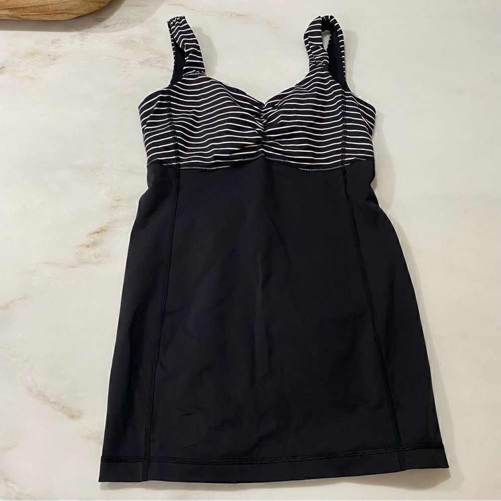 Lululemon striped solid combo tank top size 6